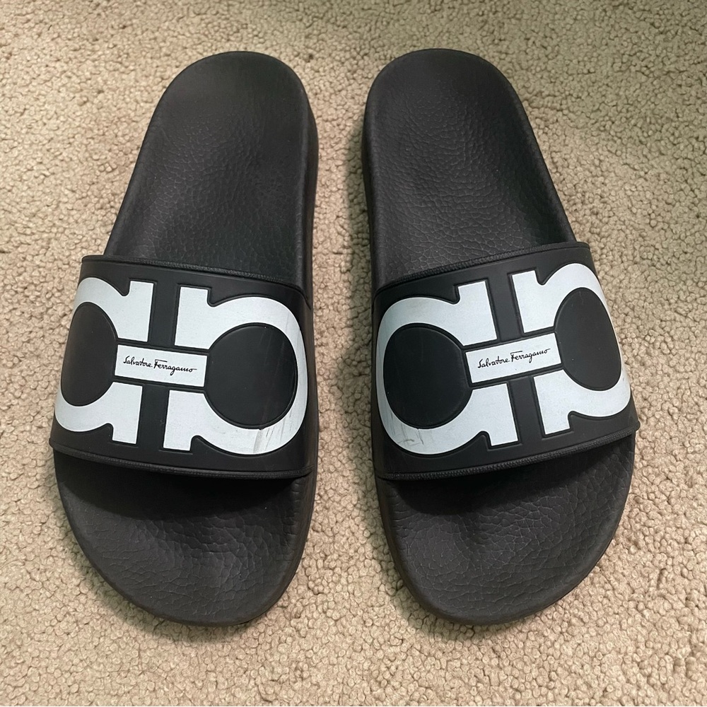 ferragamo slides